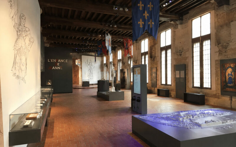 historial jeanne d'arc